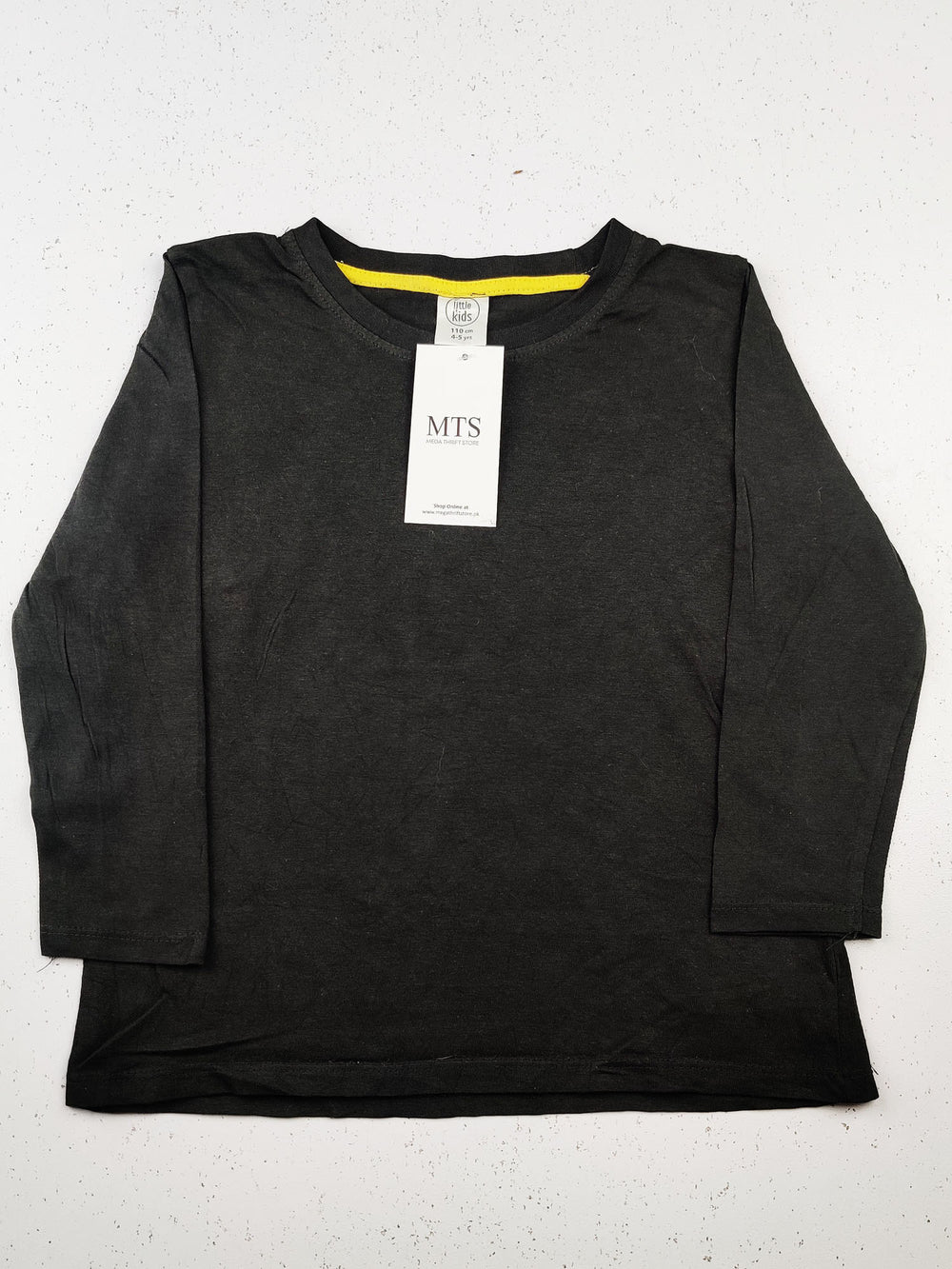 Buy online pre-used pre-loved 100% authentic & Original branded Little Kids (BST-1569) available in Pakistan. Top international brands avilable.