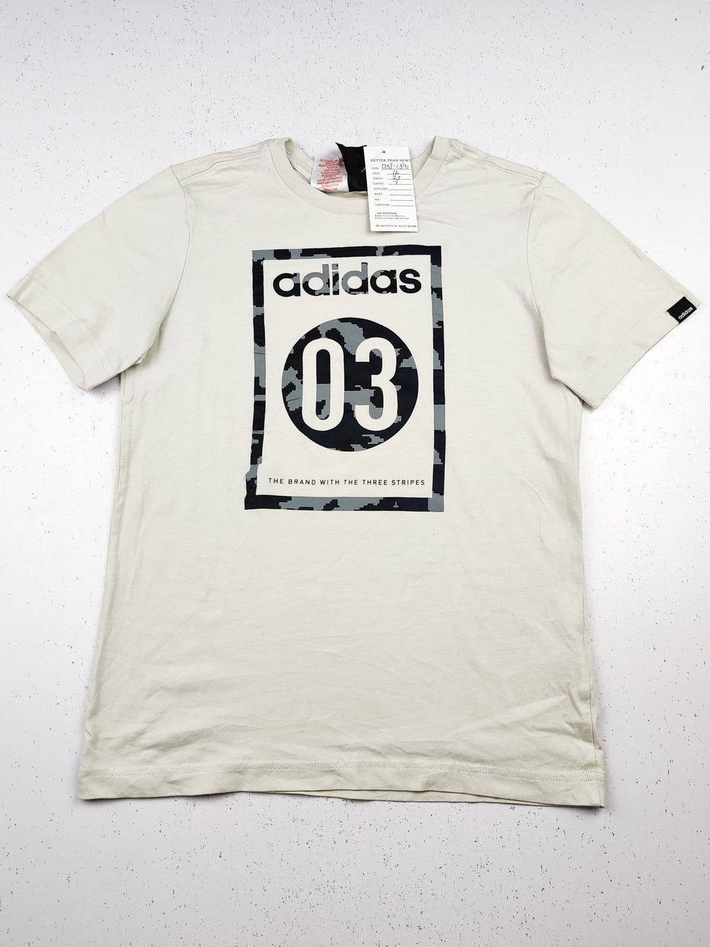 Buy online pre-used pre-loved 100% authentic & Original branded Adidas (BST-1591) available in Pakistan. Top international brands avilable.