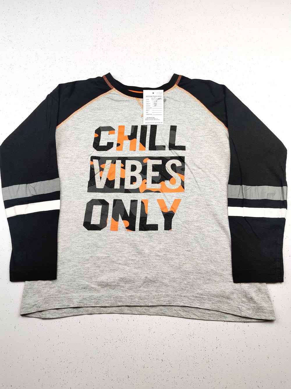 Buy online pre-used pre-loved 100% authentic & Original branded Unknown Brand (BST-1767) available in Pakistan. Top international brands avilable.