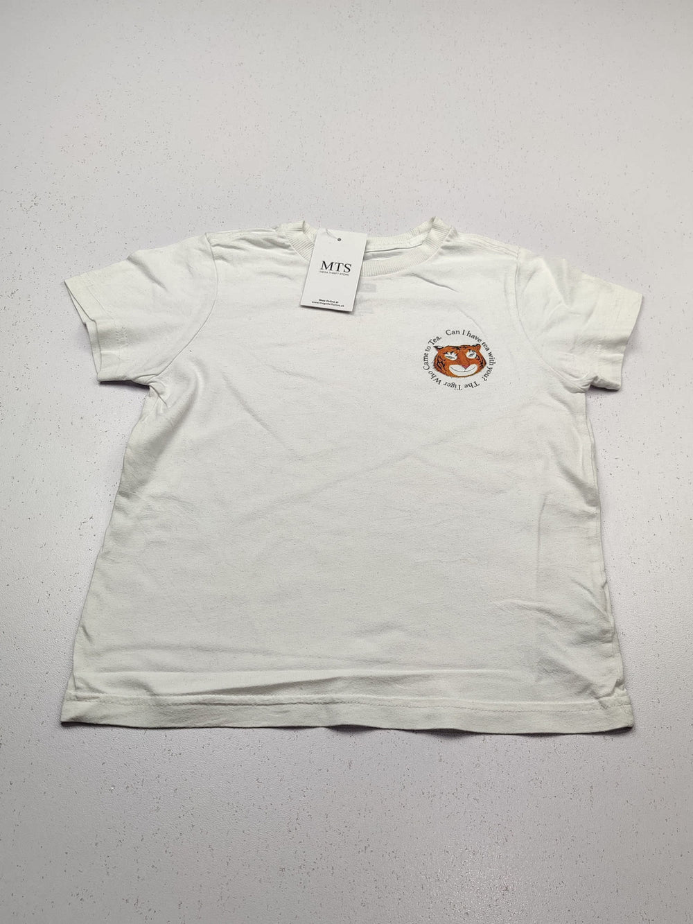 Buy online pre-used pre-loved 100% authentic & Original branded F&F (BST-228) available in Pakistan. Top international brands avilable.