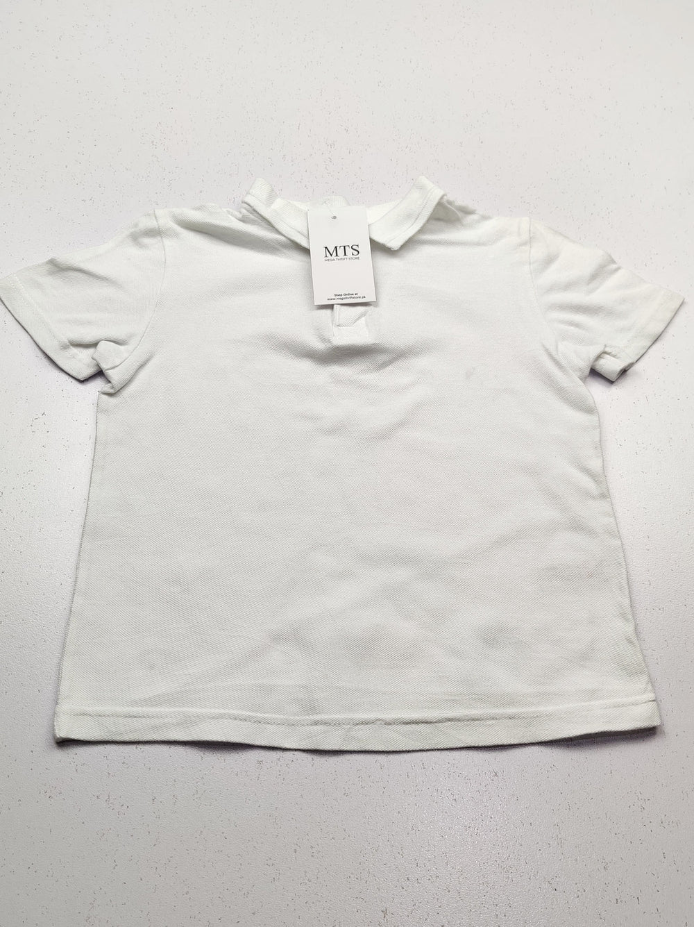 Buy online pre-used pre-loved 100% authentic & Original branded Nutmeg (BST-236) available in Pakistan. Top international brands avilable.