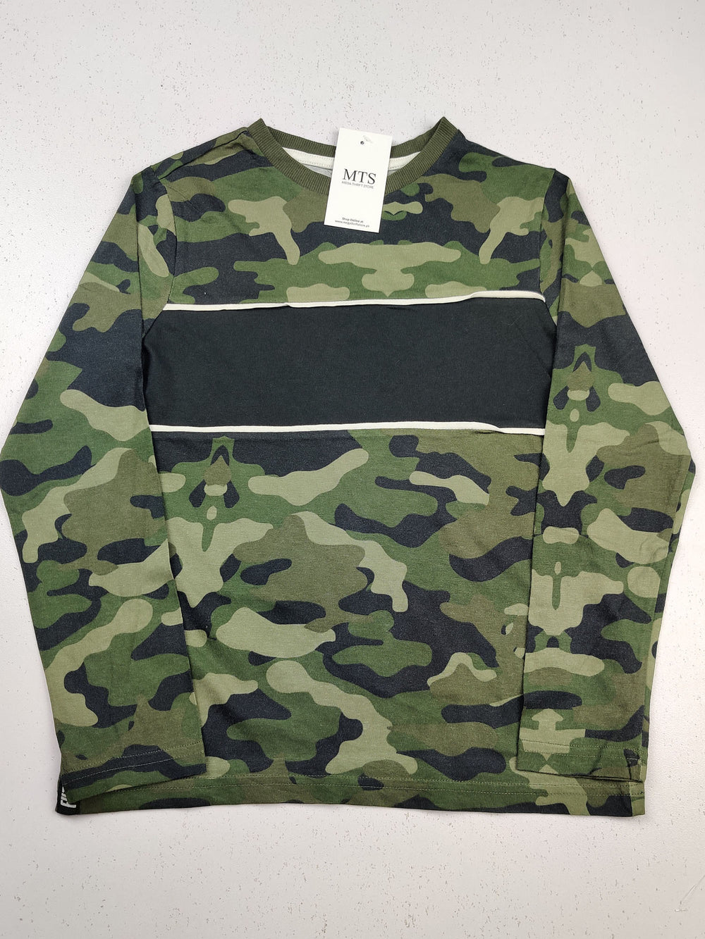 Buy online pre-used pre-loved 100% authentic & Original branded F&F (BST-421) available in Pakistan. Top international brands avilable.