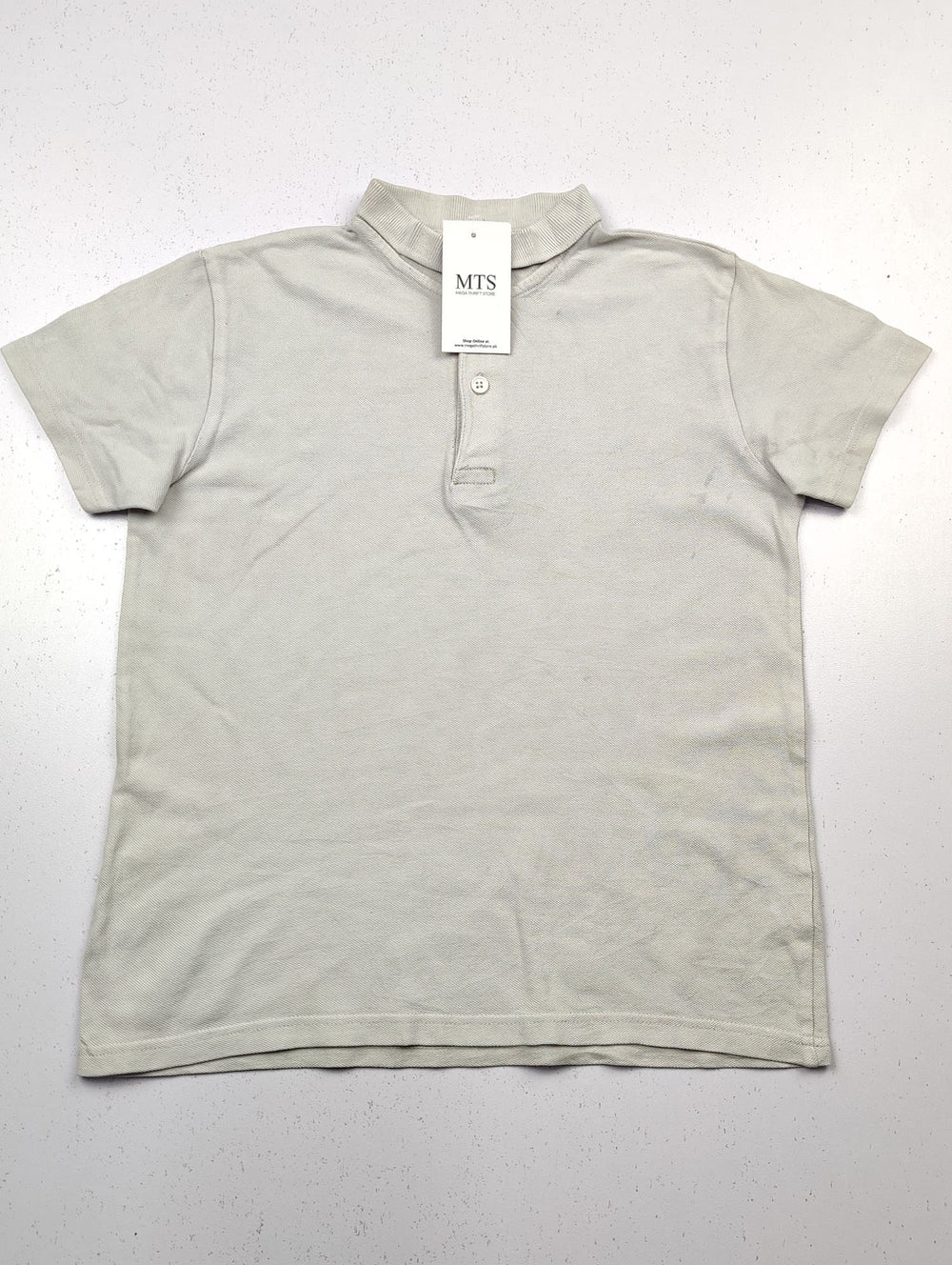 Buy online pre-used pre-loved 100% authentic & Original branded Tu (BST-588) available in Pakistan. Top international brands avilable.