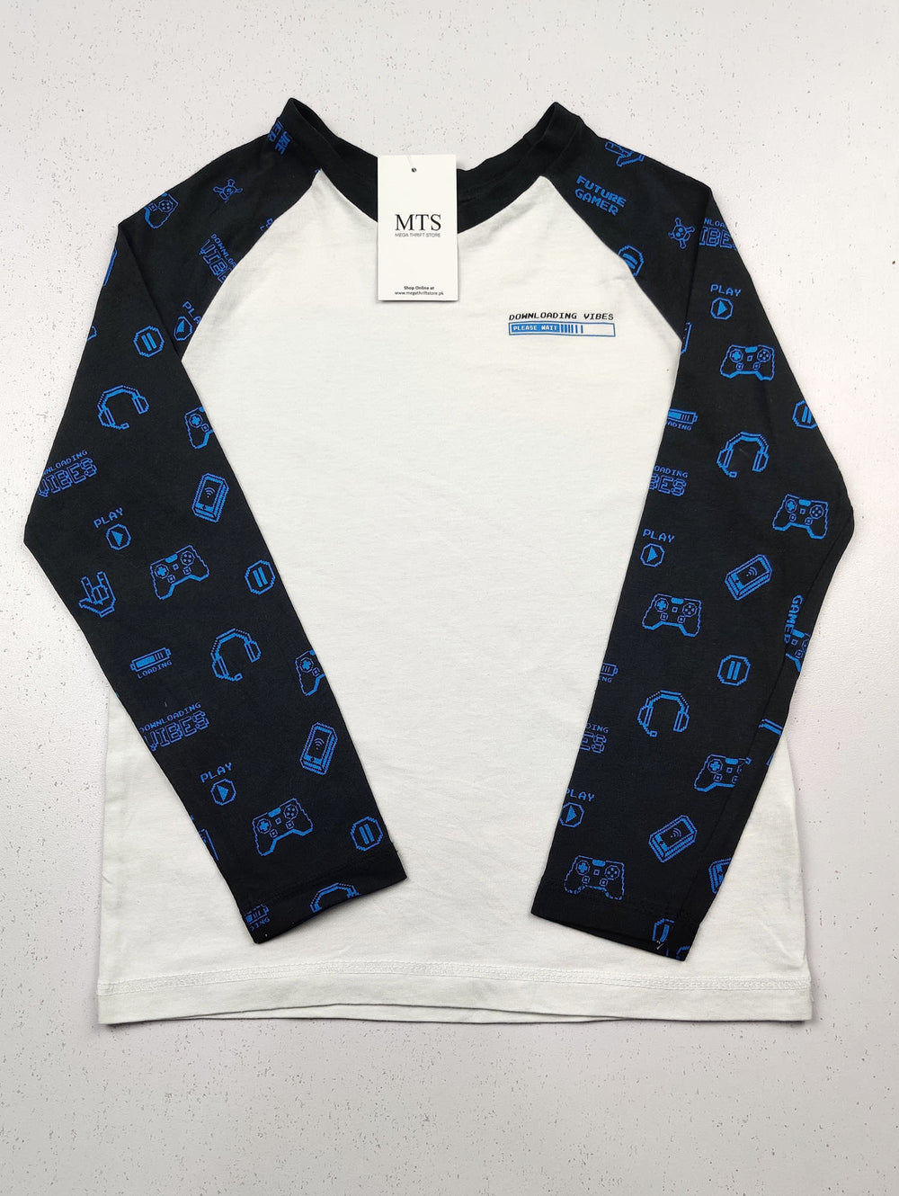 Buy online pre-used pre-loved 100% authentic & Original branded George (BST-618) available in Pakistan. Top international brands avilable.