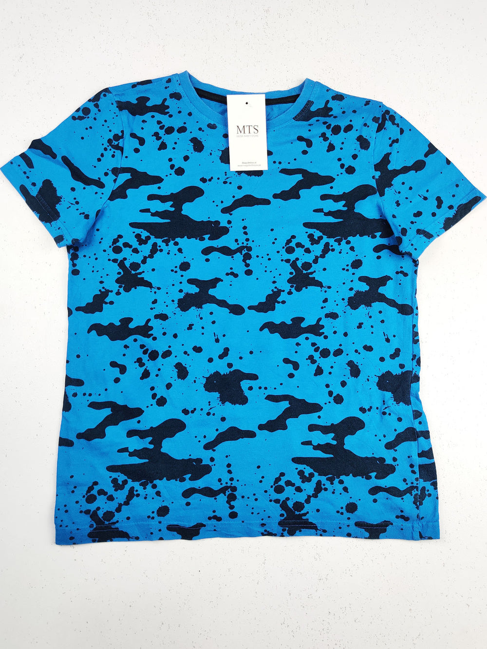 Buy online pre-used pre-loved 100% authentic & Original branded F&F (BST-682) available in Pakistan. Top international brands avilable.