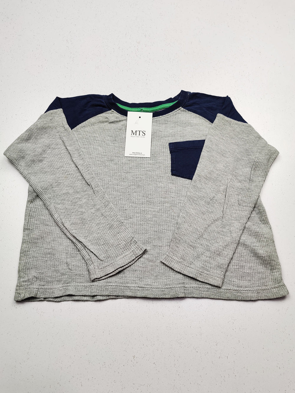 Buy online pre-used pre-loved 100% authentic & Original branded Unknown Brand (BST-74) available in Pakistan. Top international brands avilable.