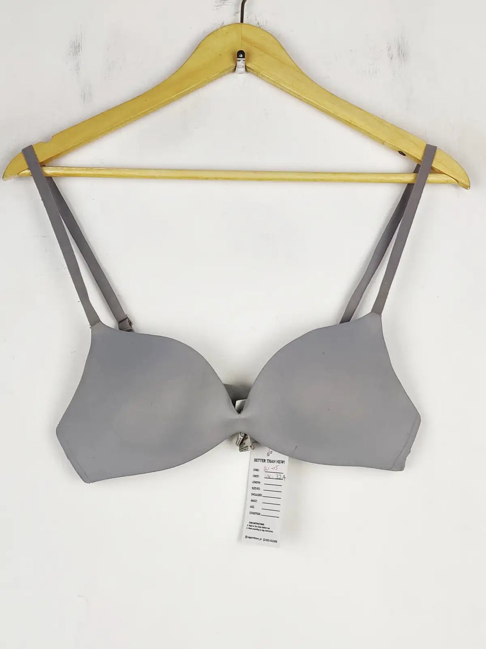 Buy online pre-used pre-loved 100% authentic & Original branded Calvin Klein (BU-05) available in Pakistan. Top international brands avilable.