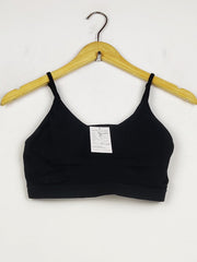 Buy online pre-used pre-loved 100% authentic & Original branded Unknown Brand (BU-1062) available in Pakistan. Top international brands avilable.