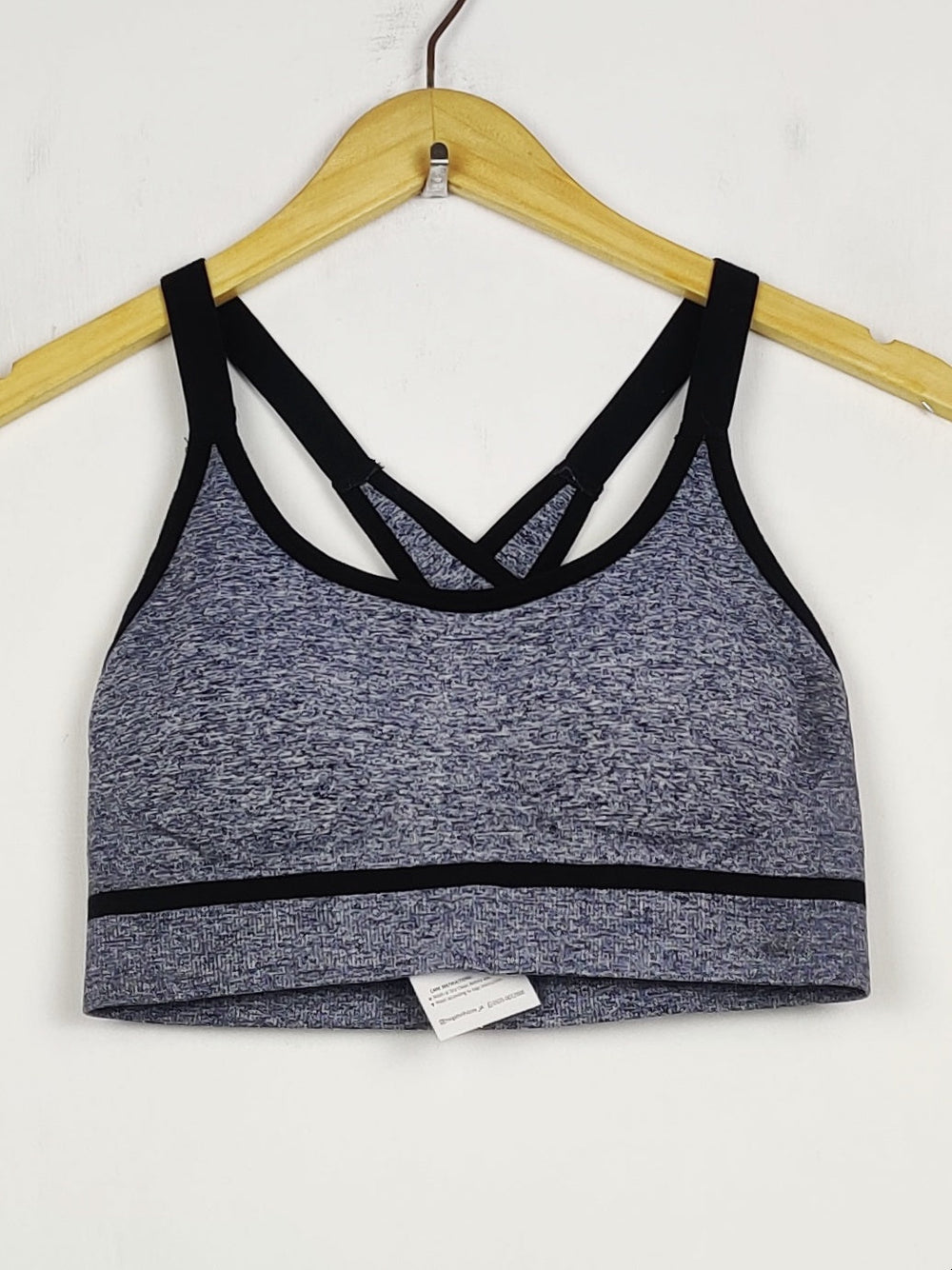 Buy online pre-used pre-loved 100% authentic & Original branded Unknown Brand (BU-1131) available in Pakistan. Top international brands avilable.