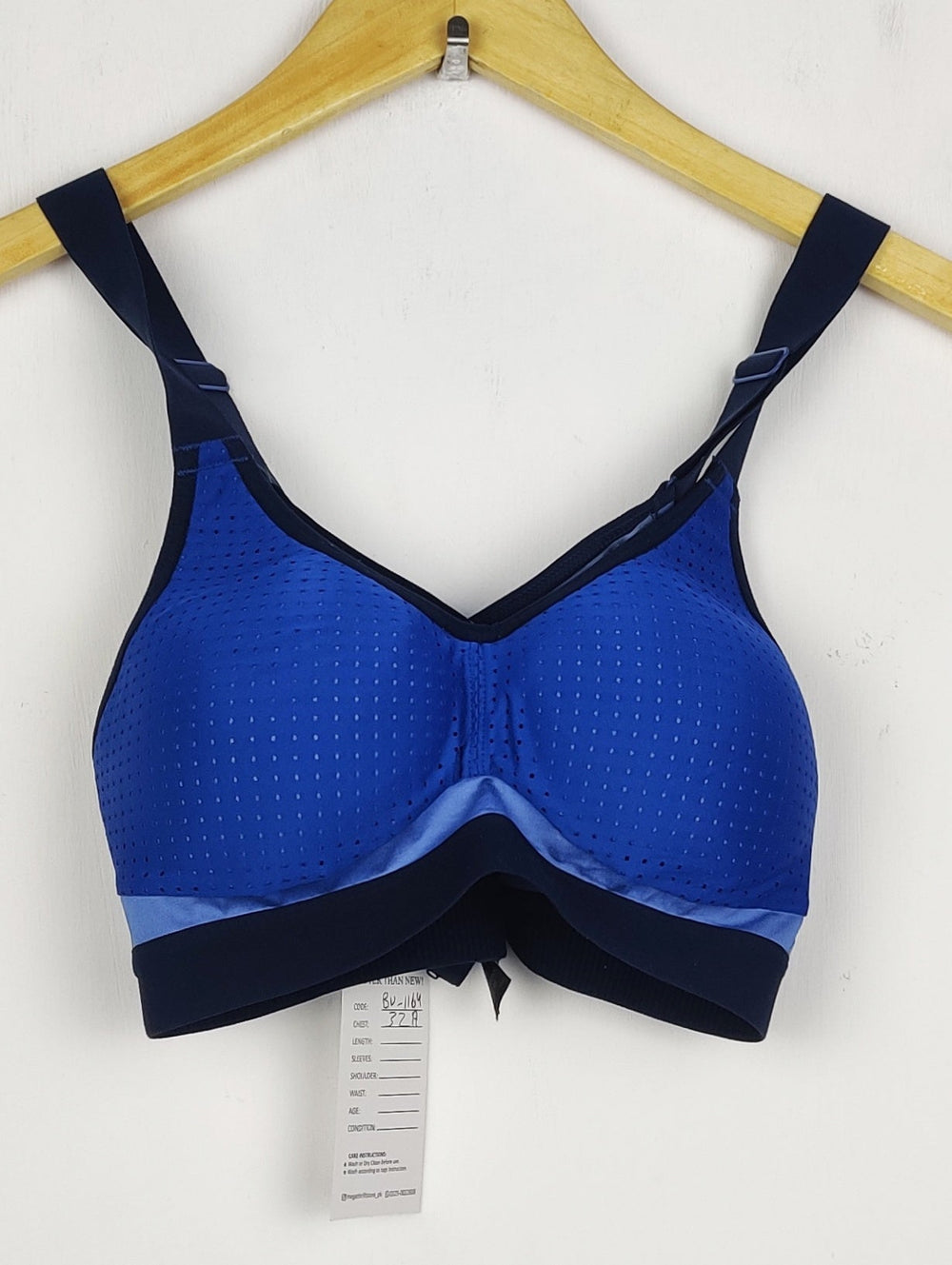 Buy online pre-used pre-loved 100% authentic & Original branded Marks & Spencer, Uk 32A (BU-1164) available in Pakistan. Top international brands avilable.