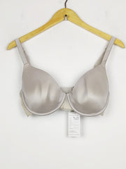 Buy online pre-used pre-loved 100% authentic & Original branded Marks & Spencer, Uk 34Dd (BU-1190) available in Pakistan. Top international brands avilable.