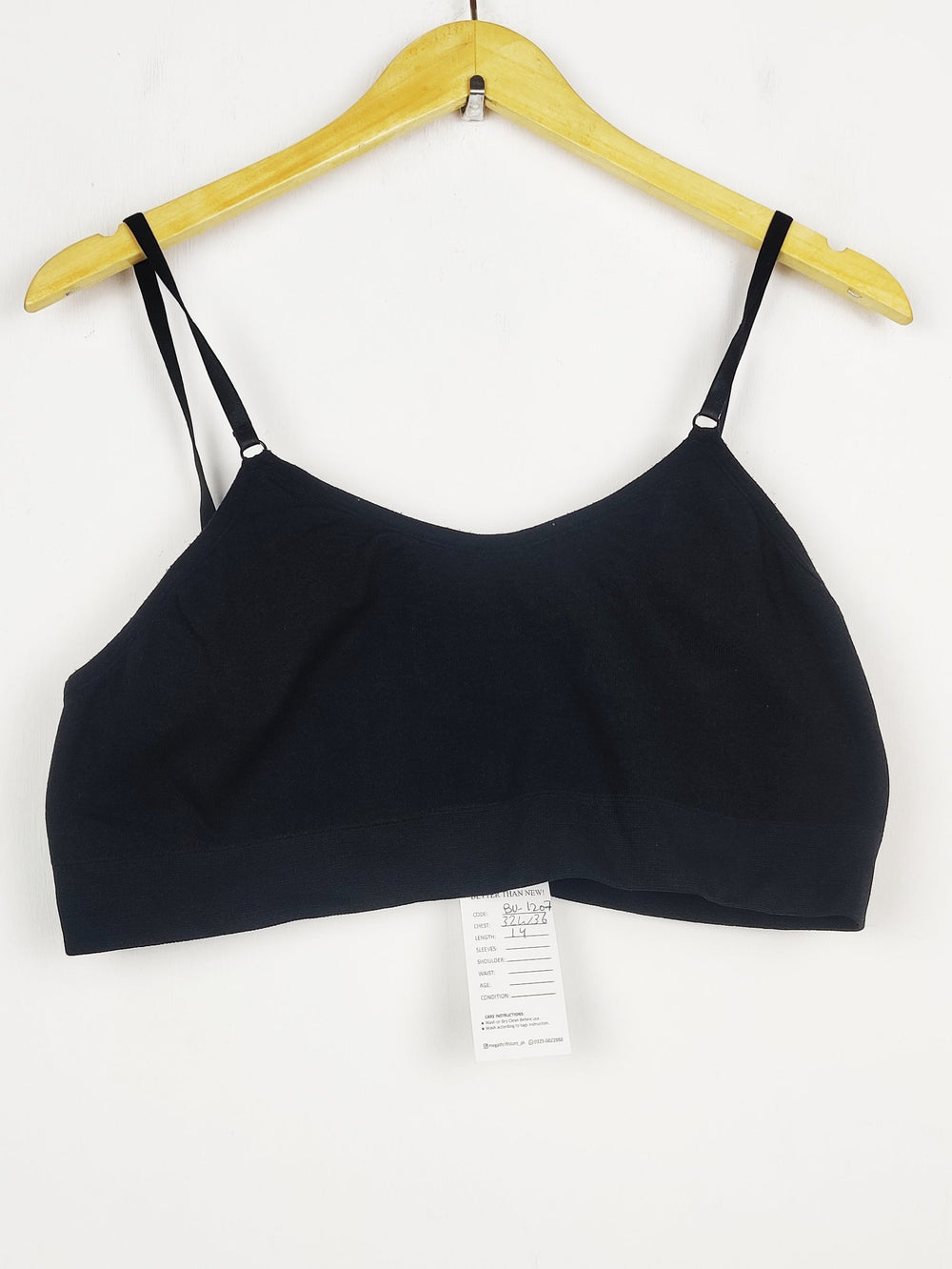 Buy online pre-used pre-loved 100% authentic & Original branded Unknown Brand (BU-1207) available in Pakistan. Top international brands avilable.