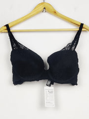 Buy online pre-used pre-loved 100% authentic & Original branded Primark, Uk 36Dd (BU-1237) available in Pakistan. Top international brands avilable.