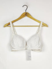 Buy online pre-used pre-loved 100% authentic & Original branded Marks & Spencer Euro 80C (BU-1432) available in Pakistan. Top international brands avilable.