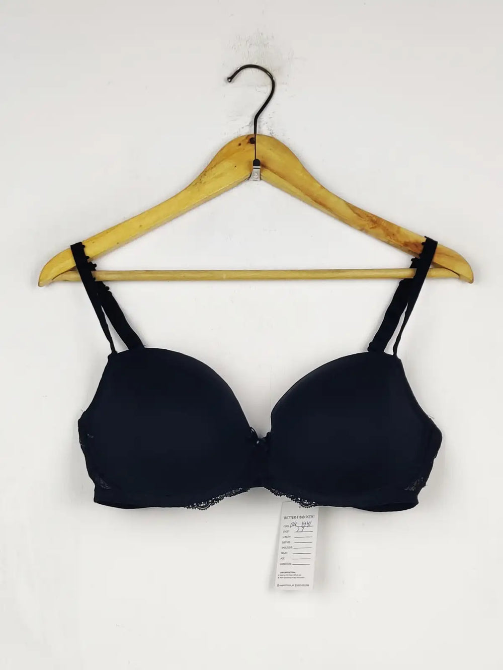 Buy online pre-used pre-loved 100% authentic & Original branded Unknown Brand (BU-1441) available in Pakistan. Top international brands avilable.
