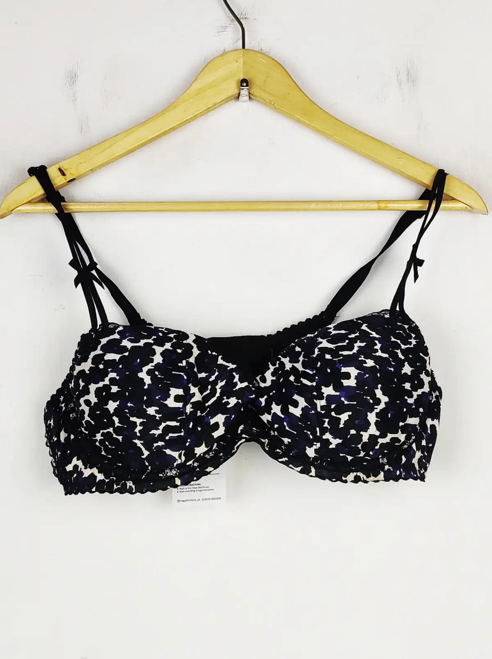 Buy online pre-used pre-loved 100% authentic & Original branded Ceriso (BU-160) available in Pakistan. Top international brands avilable.