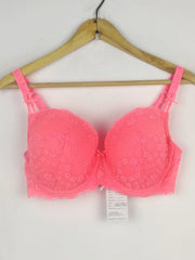 Buy online pre-used pre-loved 100% authentic & Original branded Dunnes Stores 100D (BU-1612) available in Pakistan. Top international brands avilable.