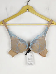 Buy online pre-used pre-loved 100% authentic & Original branded Wonderbra (BU-171) available in Pakistan. Top international brands avilable.