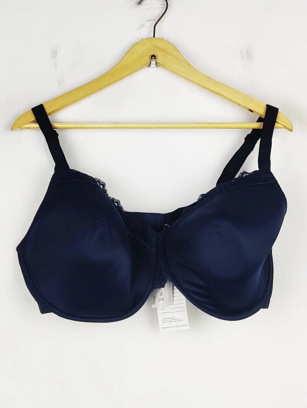 Buy online pre-used pre-loved 100% authentic & Original branded Marks & Spencer (BU-187) available in Pakistan. Top international brands avilable.