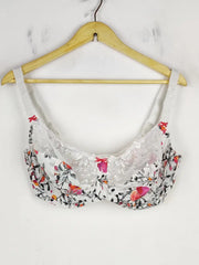Buy online pre-used pre-loved 100% authentic & Original branded Fantasie (BU-297) available in Pakistan. Top international brands avilable.