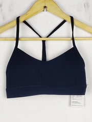 Buy online pre-used pre-loved 100% authentic & Original branded Unknown Brand (BU-352) available in Pakistan. Top international brands avilable.