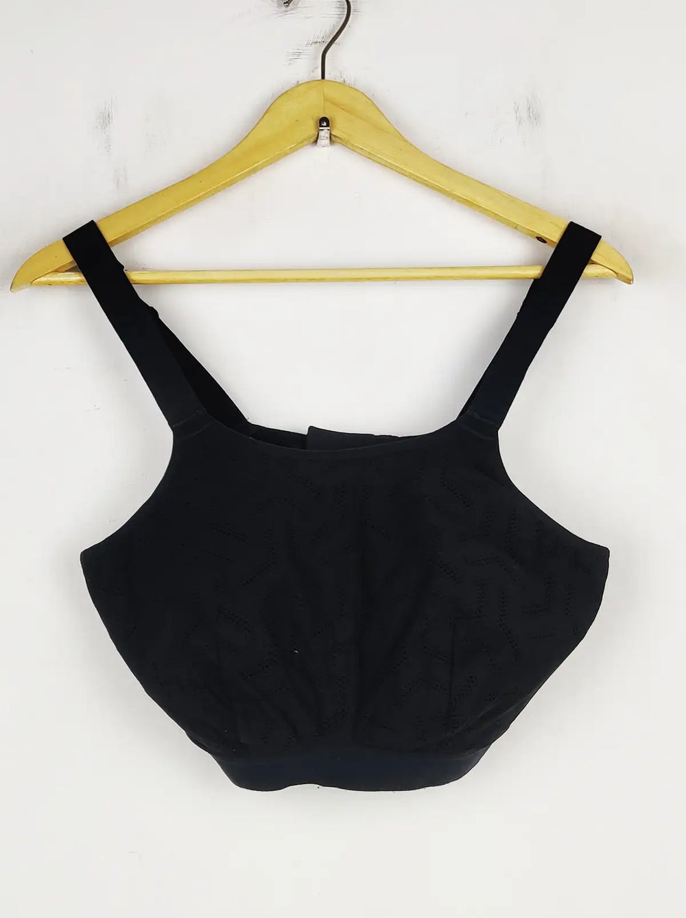 Buy online pre-used pre-loved 100% authentic & Original branded Bravissimo (BU-39) available in Pakistan. Top international brands avilable.