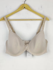 Buy online pre-used pre-loved 100% authentic & Original branded Marks & Spencer ,Uk 42D (BU-467) available in Pakistan. Top international brands avilable.
