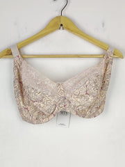 Buy online pre-used pre-loved 100% authentic & Original branded Elomi , Uk 34J (BU-480) available in Pakistan. Top international brands avilable.