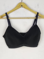 Buy online pre-used pre-loved 100% authentic & Original branded Marks & Spencer , Uk 34Dd (BU-538) available in Pakistan. Top international brands avilable.