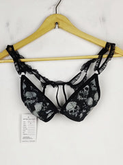 Buy online pre-used pre-loved 100% authentic & Original branded Unknown Brand (BU-64) available in Pakistan. Top international brands avilable.