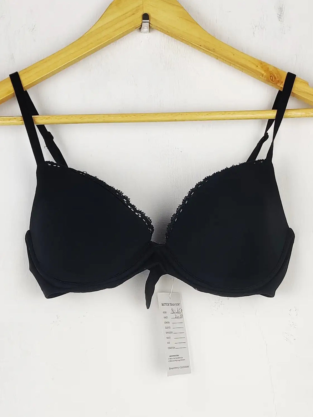 Buy online pre-used pre-loved 100% authentic & Original branded Unknown Brand (BU-659) available in Pakistan. Top international brands avilable.