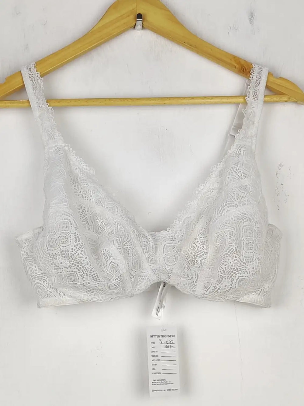 Buy online pre-used pre-loved 100% authentic & Original branded Rr, Uk 36F (BU-683) available in Pakistan. Top international brands avilable.