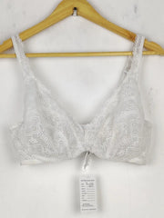 Buy online pre-used pre-loved 100% authentic & Original branded Rr, Uk 36F (BU-683) available in Pakistan. Top international brands avilable.