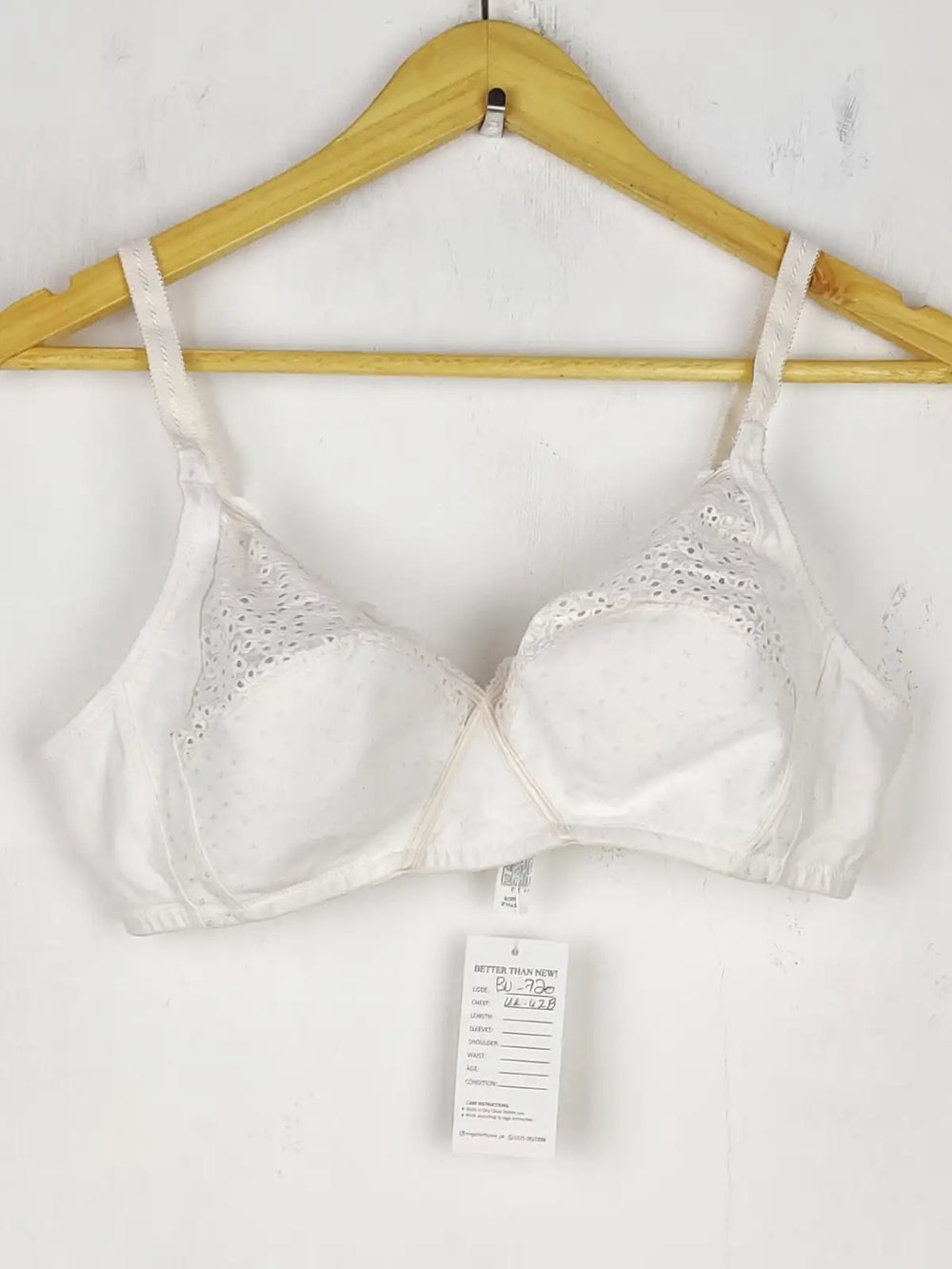 Buy online pre-used pre-loved 100% authentic & Original branded Playtex , Uk 42B (BU-720) available in Pakistan. Top international brands avilable.