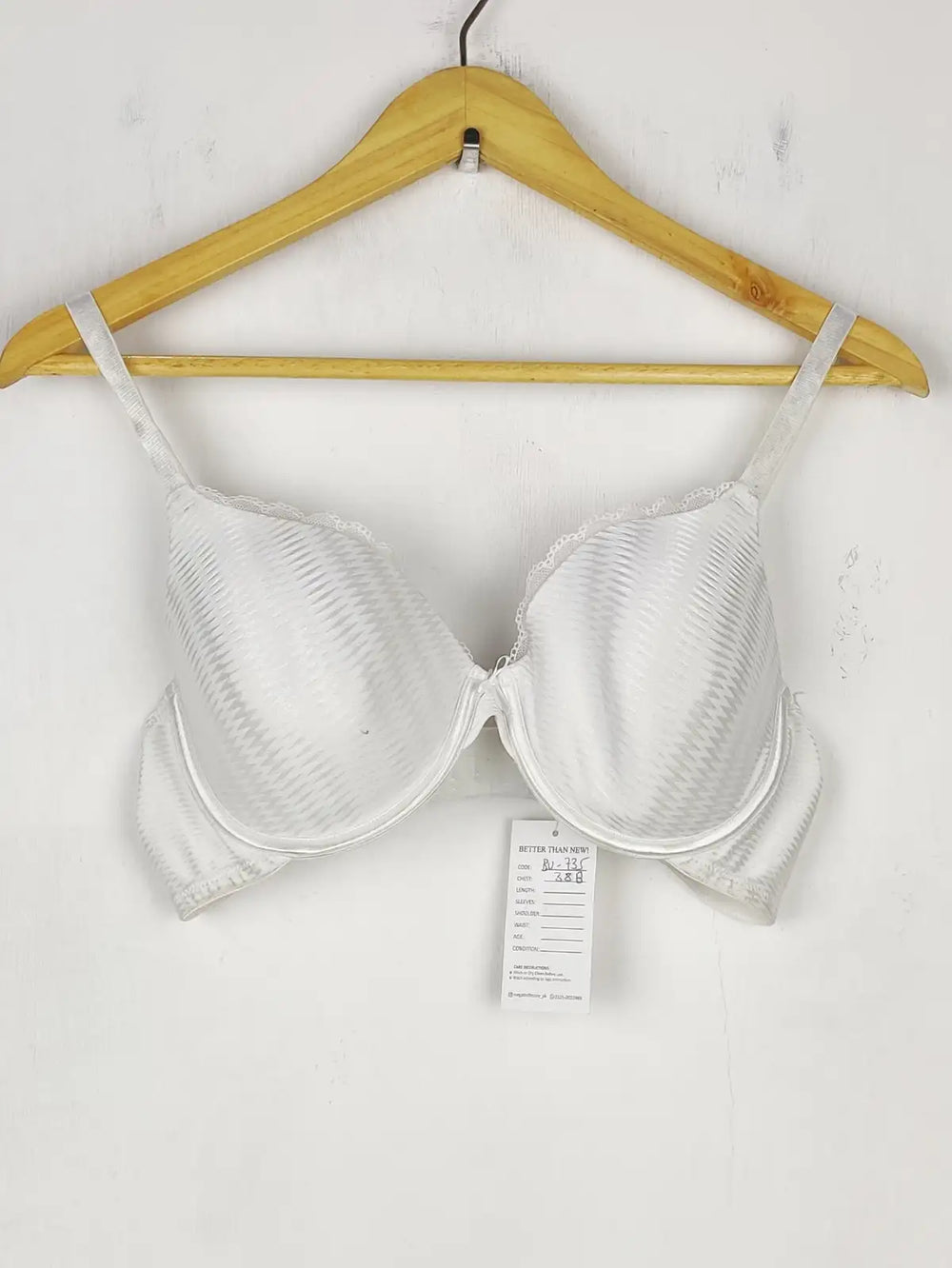 Buy online pre-used pre-loved 100% authentic & Original branded Tu , Uk 38B (BU-735) available in Pakistan. Top international brands avilable.