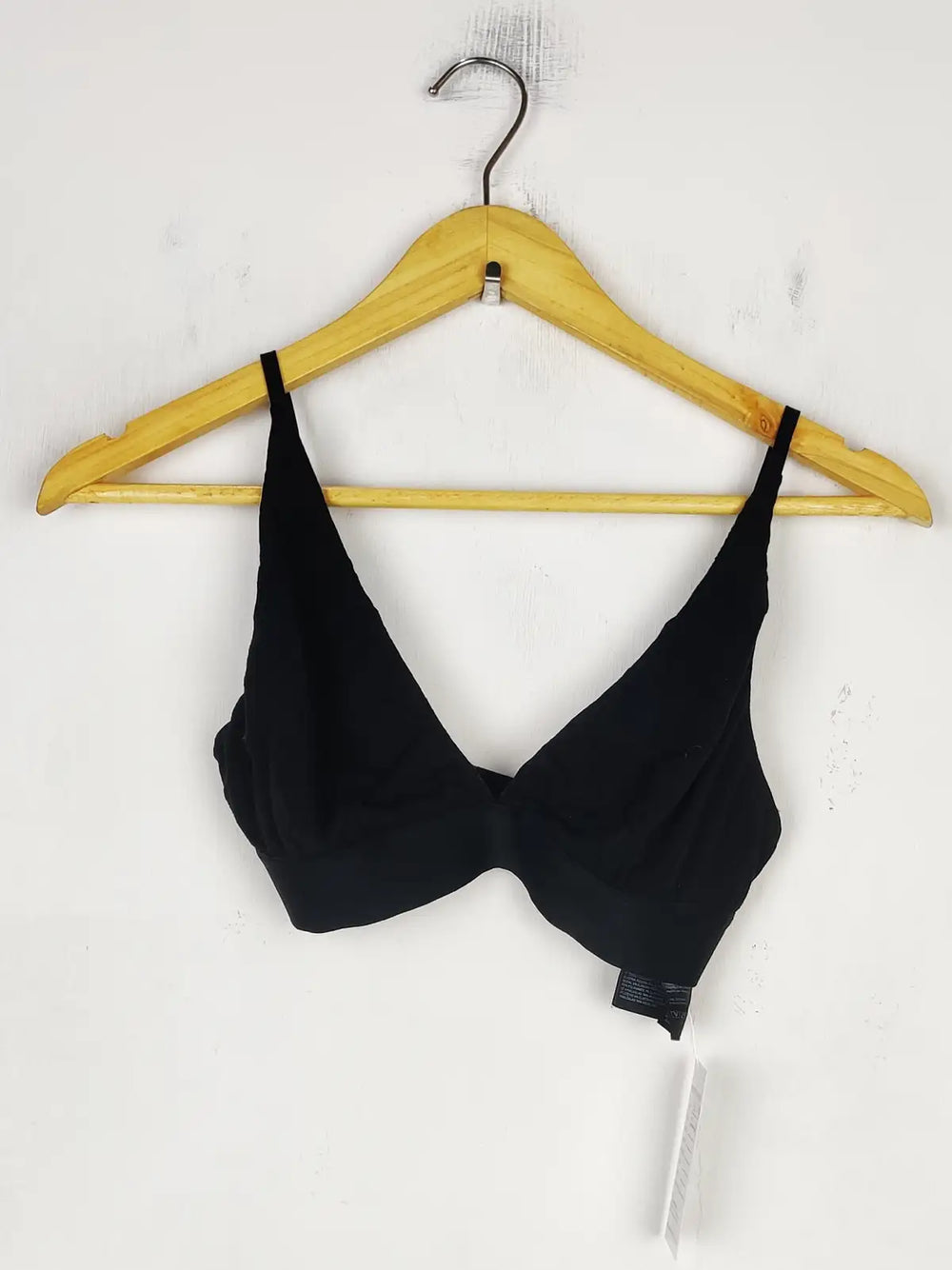 Buy online pre-used pre-loved 100% authentic & Original branded H&M (BU-798) available in Pakistan. Top international brands avilable.