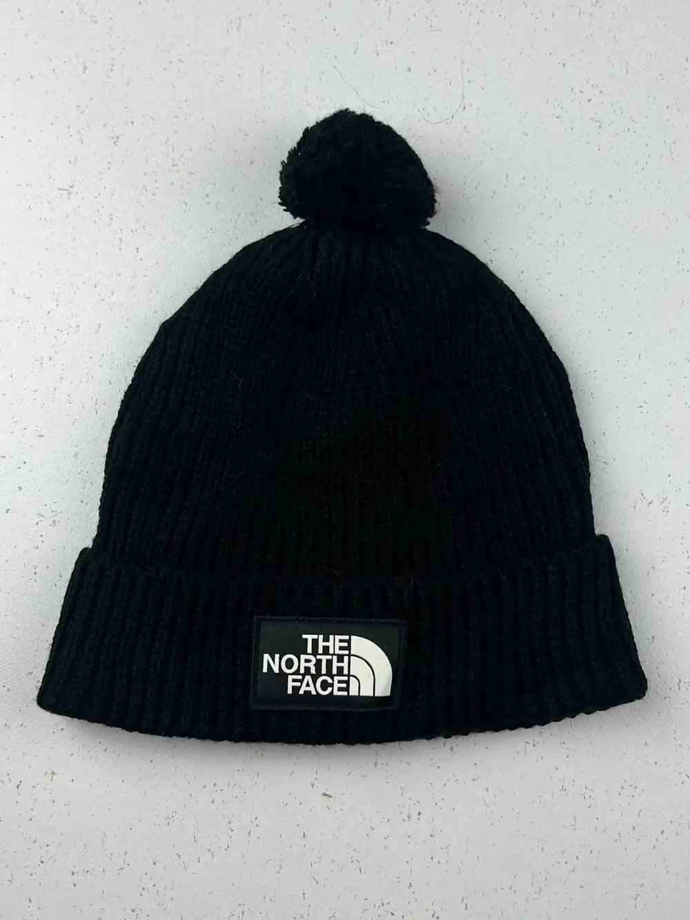 Buy online pre-used pre-loved 100% authentic & Original branded The North Face (C-511) available in Pakistan. Top international brands avilable.