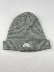 Buy online pre-used pre-loved 100% authentic & Original branded Nike (C-532) available in Pakistan. Top international brands avilable.