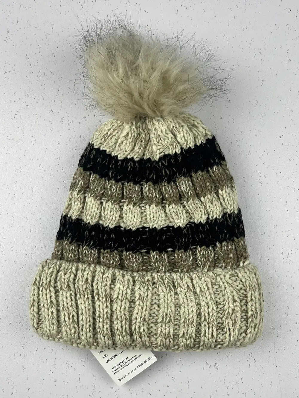 Buy online pre-used pre-loved 100% authentic & Original branded Unknown Brand (C-584) available in Pakistan. Top international brands avilable.