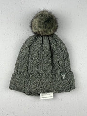 Buy online pre-used pre-loved 100% authentic & Original branded Heat Holders (C-616) available in Pakistan. Top international brands avilable.