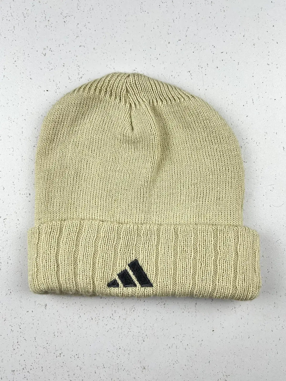 Buy online pre-used pre-loved 100% authentic & Original branded Adidas (C-655) available in Pakistan. Top international brands avilable.