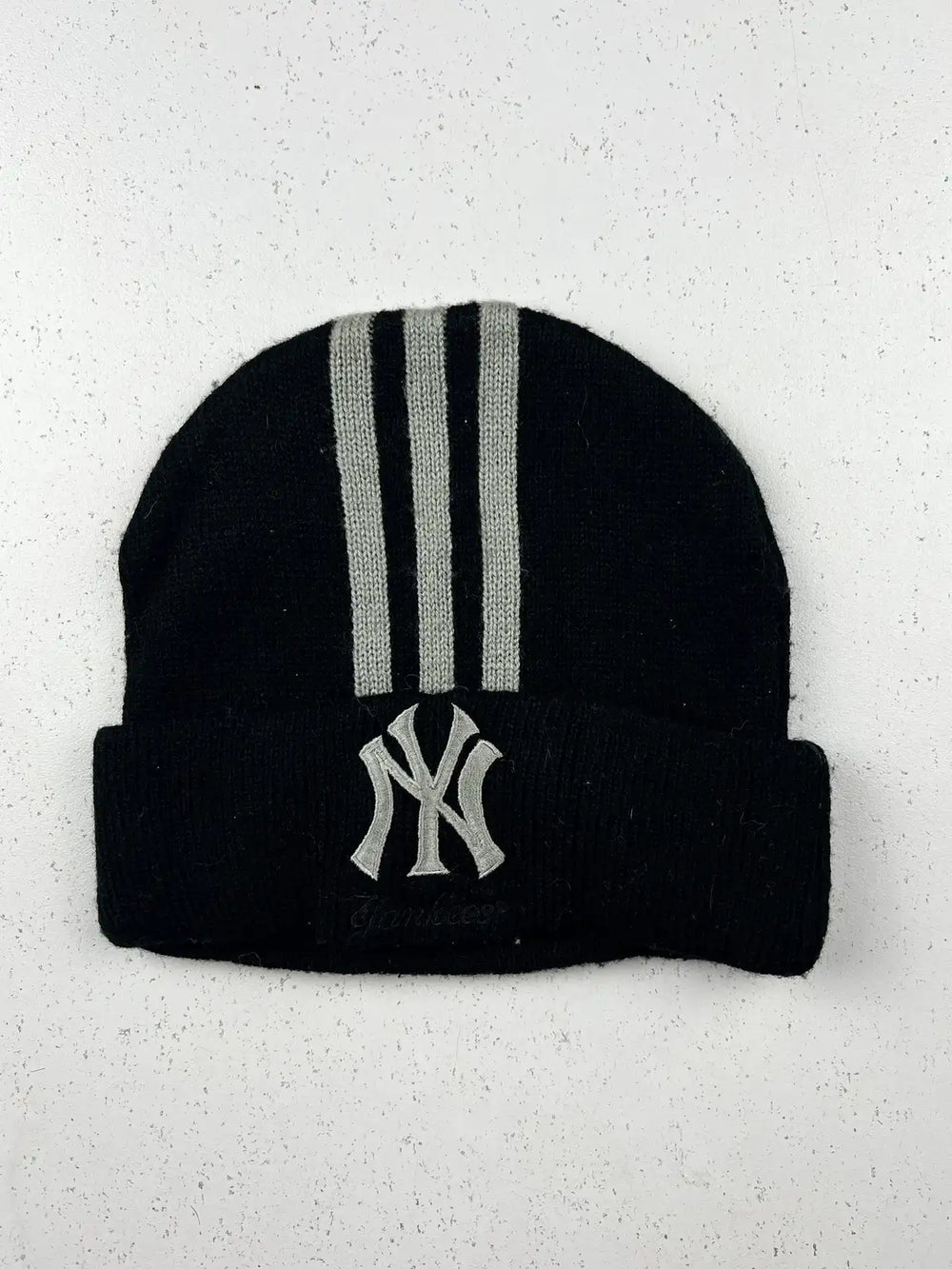 Buy online pre-used pre-loved 100% authentic & Original branded New York (C-663) available in Pakistan. Top international brands avilable.