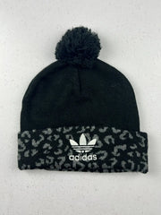 Buy online pre-used pre-loved 100% authentic & Original branded Adidas (C-711) available in Pakistan. Top international brands avilable.