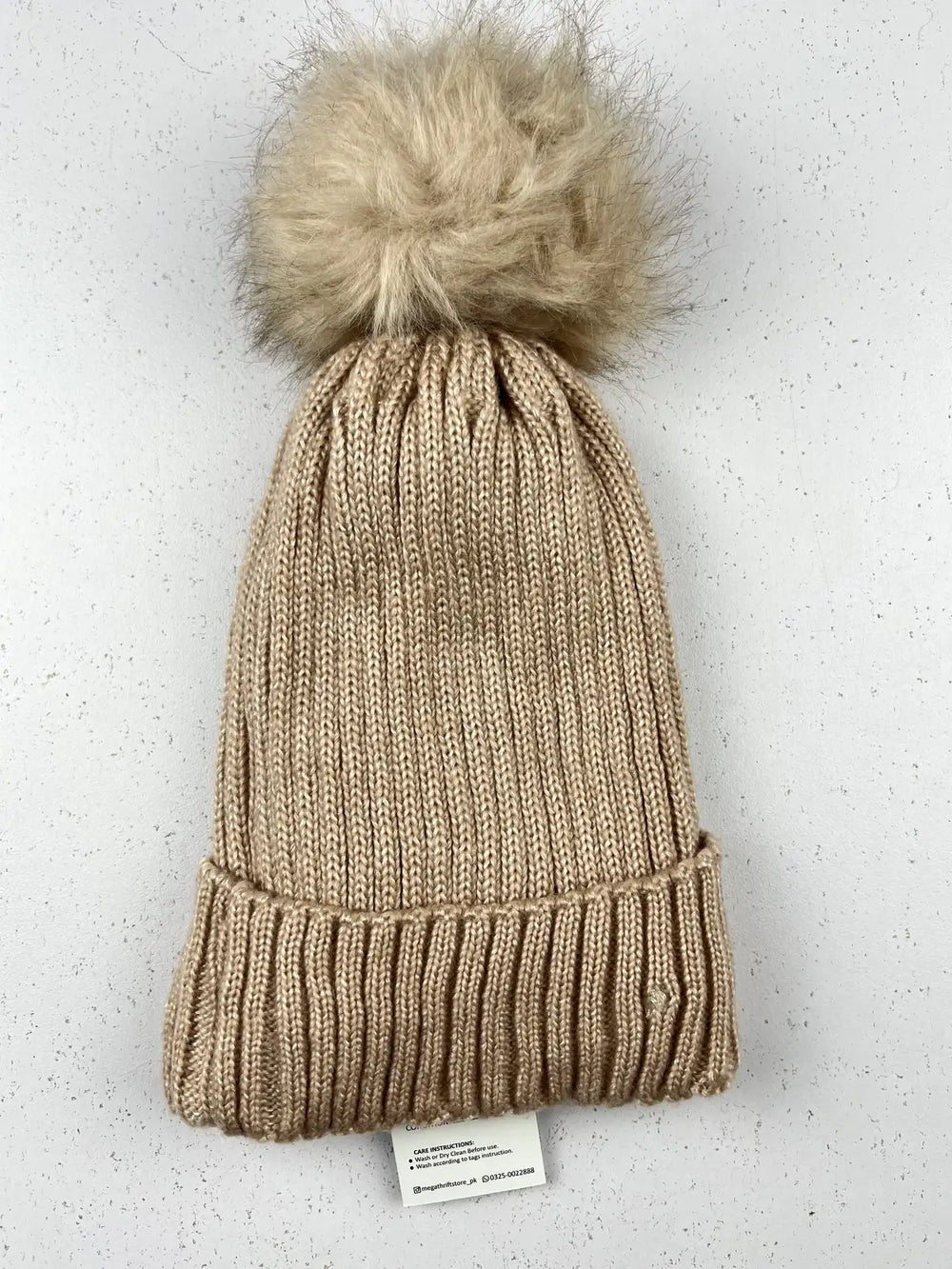 Buy online pre-used pre-loved 100% authentic & Original branded Unknown Brand (C-802) available in Pakistan. Top international brands avilable.