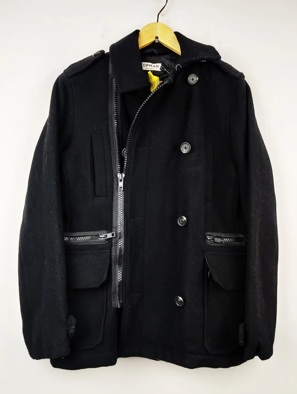 Buy online pre-used pre-loved 100% authentic & Original branded Topman (CB-126) available in Pakistan. Top international brands avilable.