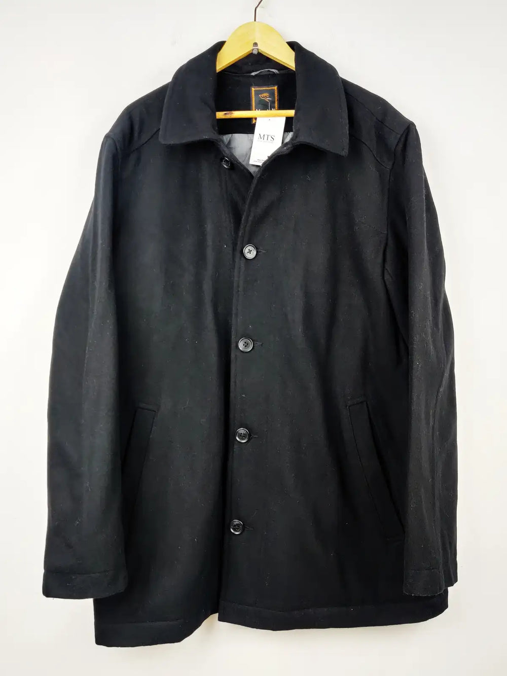 Buy online pre-used pre-loved 100% authentic & Original branded Kartel (CB-130) available in Pakistan. Top international brands avilable.