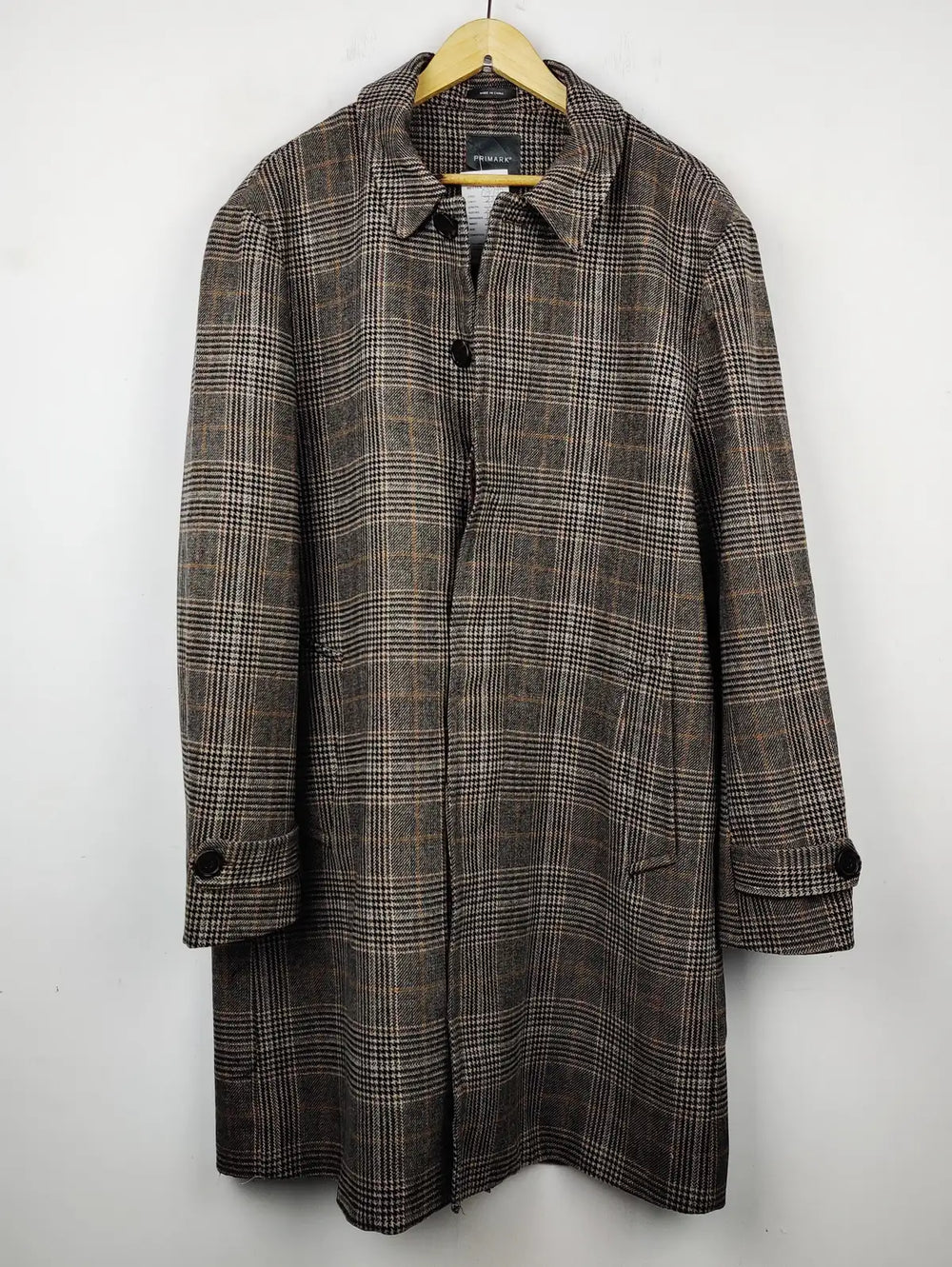 Buy online pre-used pre-loved 100% authentic & Original branded Primark (CB-172) available in Pakistan. Top international brands avilable.