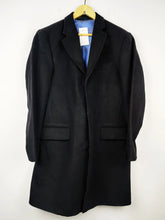 Buy online pre-used pre-loved 100% authentic & Original branded Unknown Brand (CB-182) available in Pakistan. Top international brands avilable.