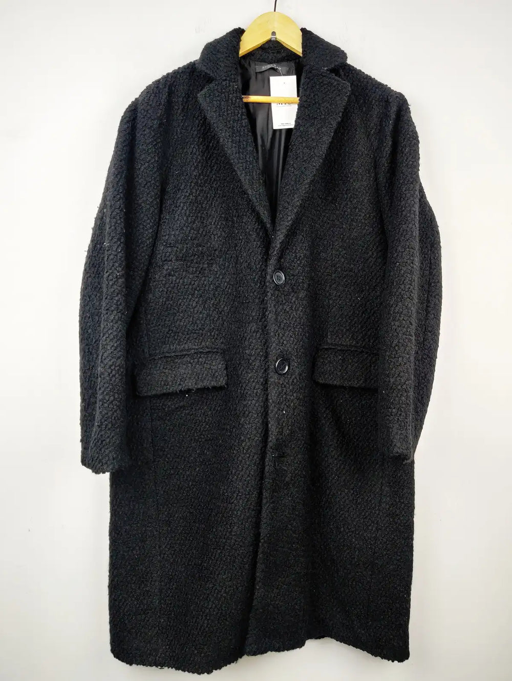 Buy online pre-used pre-loved 100% authentic & Original branded Zara Man (CB-185) available in Pakistan. Top international brands avilable.