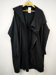 Buy online pre-used pre-loved 100% authentic & Original branded Zara Man (CB-201) available in Pakistan. Top international brands avilable.